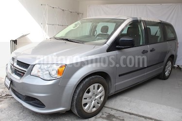 Foto venta Auto Seminuevo Dodge Grand Caravan SE (2017) color Gris precio $360,000