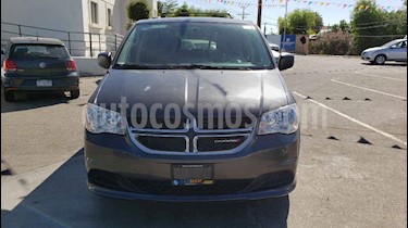 Foto venta Auto usado Dodge Grand Caravan SXT+ (2017) color Gris precio $299,900