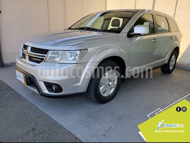 Dodge Journey 2.4L SE 5P usado (2011) color Plata precio $30.990.000