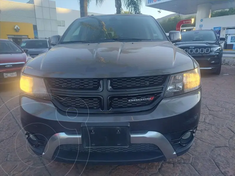 Foto Dodge Journey Sport Plus 2.4L usado (2019) color Gris Oscuro precio $290,000