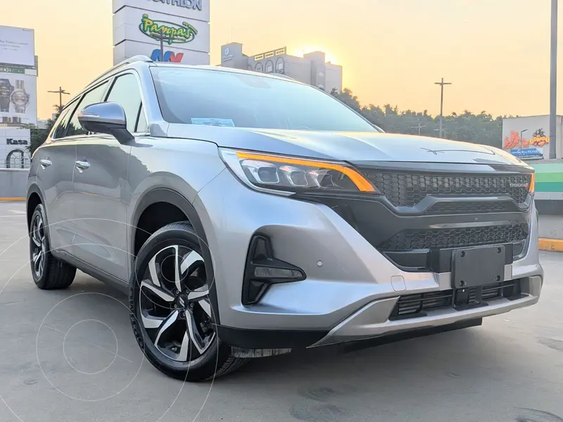 Foto Dodge Journey Sport usado (2022) color plateado financiado en mensualidades(enganche $121,136 mensualidades desde $5,204)