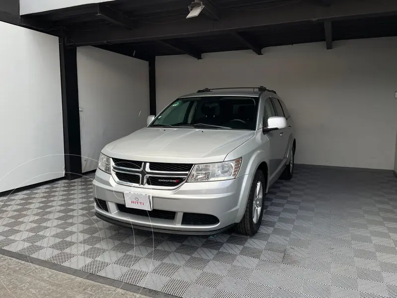 Foto Dodge Journey SE 2.4L usado (2013) color plateado precio $159,000