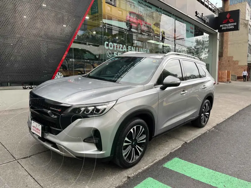 Foto Dodge Journey GT usado (2023) color Gris financiado en mensualidades(enganche $105,056 mensualidades desde $10,025)