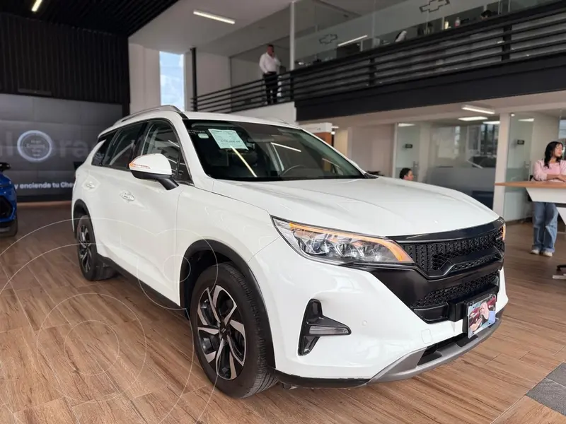 Foto Dodge Journey SXT usado (2022) color Blanco precio $350,000