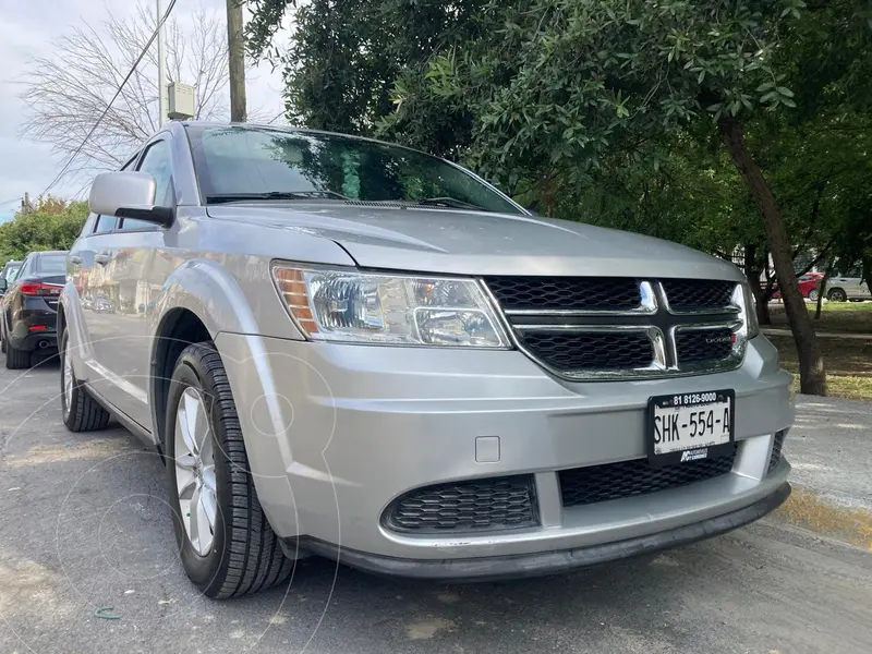 Foto Dodge Journey SXT 2.4L 5 Pasajeros Plus usado (2013) color Plata precio $189,900