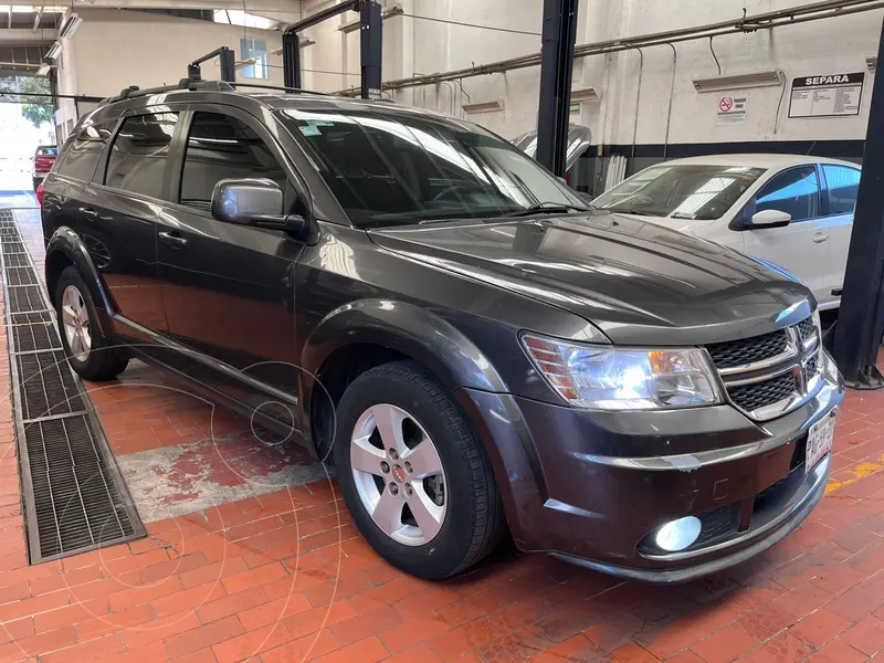Foto Dodge Journey SXT 2.4L 7 Pasajeros Plus usado (2014) color Gris Oscuro precio $155,000