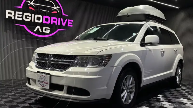 Foto Dodge Journey SXT 2.4L 7 Pasajeros usado (2013) color Blanco precio $149,900