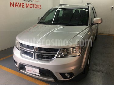 Foto Dodge Journey SXT 2.4 usado (2011) color Gris precio $550.000