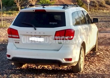 foto Dodge Journey SXT 2.4 usado (2012) color Blanco precio $450.000