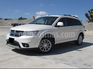 Foto venta Auto usado Dodge Journey SXT 2.4L 7 Pasajeros (2016) color Blanco Perla precio $299,000