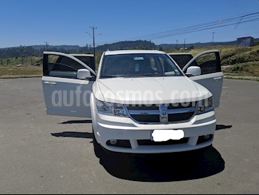 foto Dodge Journey SXT 2.7L Aut usado (2013) color Blanco precio $9.000.000