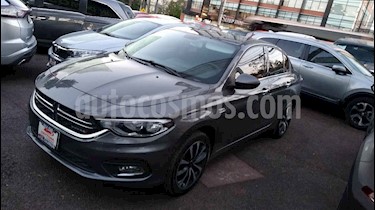 foto Dodge Neon SXT AT usado (2018) color Gris precio $268,000