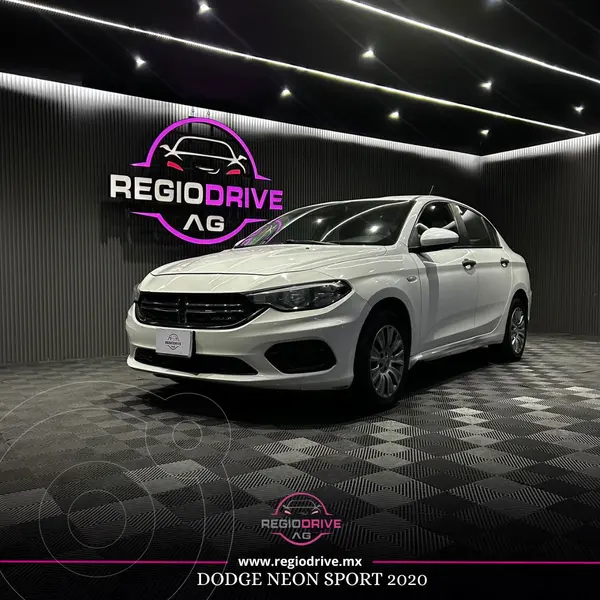 Foto Dodge Neon Sport Aut usado (2020) color Blanco precio $198,900