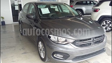 foto Dodge Neon SXT Aut usado (2018) color Gris precio $245,000