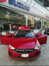 Dodge Neon SE usado (2018) color Rojo precio $180,000