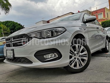 foto Dodge Neon SXT Aut usado (2018) color Plata precio $235,000
