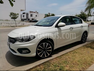 foto Dodge Neon SXT Plus Aut usado (2017) color Blanco precio $261,106