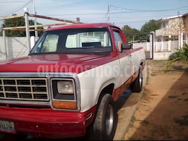 Foto Dodge Ram 2500 Pick Up 4x2 usado (1978) color Blanco precio BoF1.300