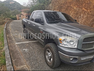 Dodge Ram 2500 Pick Up 4x4 usado (2008) color Gris precio u$s7.200