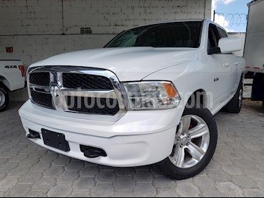 foto Dodge Ram Wagon 1500 SLT V8 usado (2016) color Blanco precio $375,000