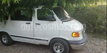 Foto venta Auto usado Dodge Ram Wagon 1500 SLT V8 (2002) color Blanco precio $70,000