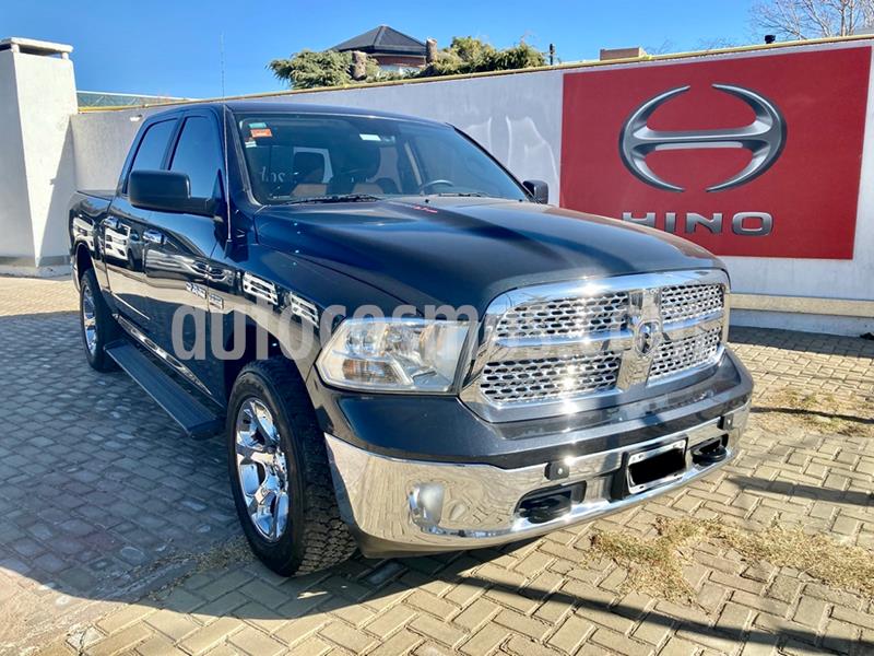 Dodge Ram 2500 Laramie 4x4 Cabina Doble usado (2015) color Negro precio $2.805.000