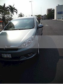 foto Dodge Vision 1.6L usado (2016) color Beige Savannah precio $120,000