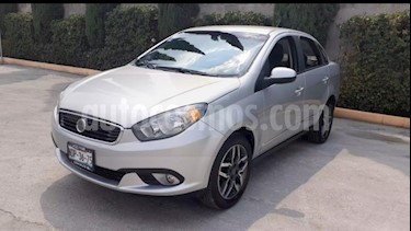 foto Dodge Vision 4P 1.6L TM5 A/AC. MP3 RA-16 usado (2017) color Plata precio $128,000