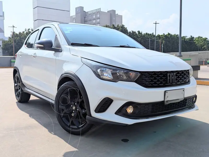 Foto Fiat Argo HGT usado (2022) color Blanco financiado en mensualidades(enganche $111,104 mensualidades desde $4,773)