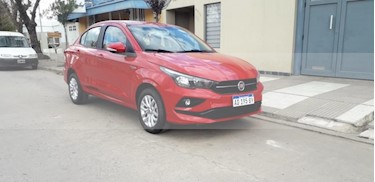 foto FIAT Cronos 1.3L Drive usado (2018) color Rojo precio $580.000