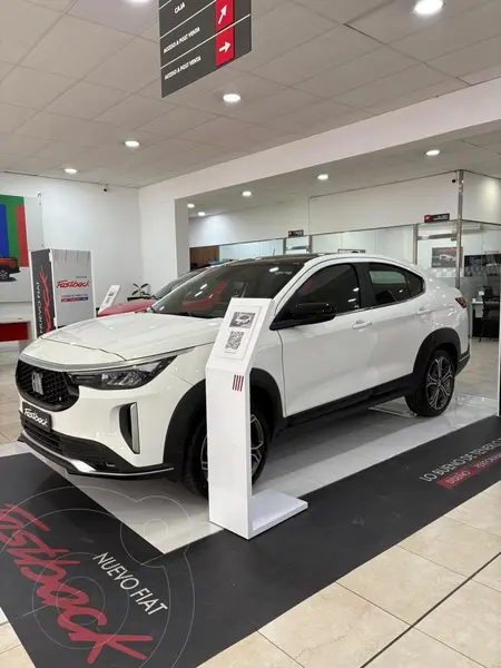 Foto FIAT Fastback Turbo 1.3L GSE nuevo color Blanco precio $34.000.000