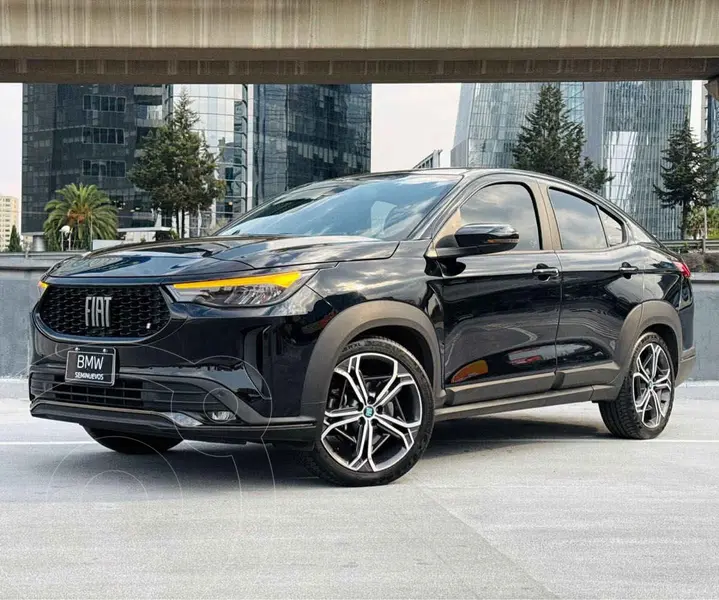 Foto Fiat Fastback impetus usado (2024) color Gris financiado en mensualidades(enganche $94,380 mensualidades desde $9,310)