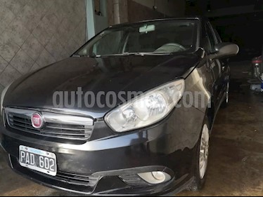 foto FIAT Grand Siena Attractive usado (2015) color Negro Vulcano precio $265.000