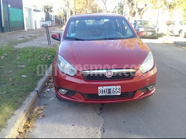 Foto FIAT Grand Siena Essence Dualogic usado (2014) color Rojo Alpine precio $275.000