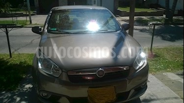 foto FIAT Grand Siena Essence usado (2015) color Gris precio $330.000