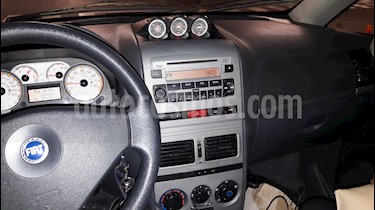 Foto FIAT Idea 1.8 Adventure Xtreme usado (2008) color Verde precio $200.000