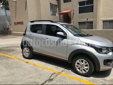 foto Fiat Mobi Way usado (2017) color Plata Bari precio $142,000