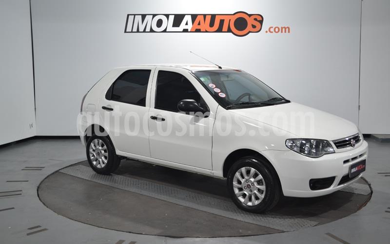 foto FIAT Palio Fire 5P usado (2016) color Blanco Banchisa precio $690.000