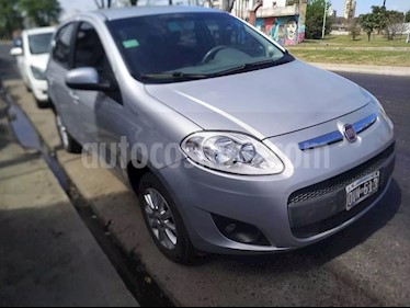foto FIAT Palio 5P Attractive usado (2015) color Plata Bari precio $295.000