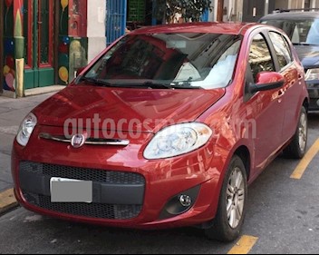foto FIAT Palio 5P Essence (115Cv) usado (2013) color Rojo Alpine precio $286.900