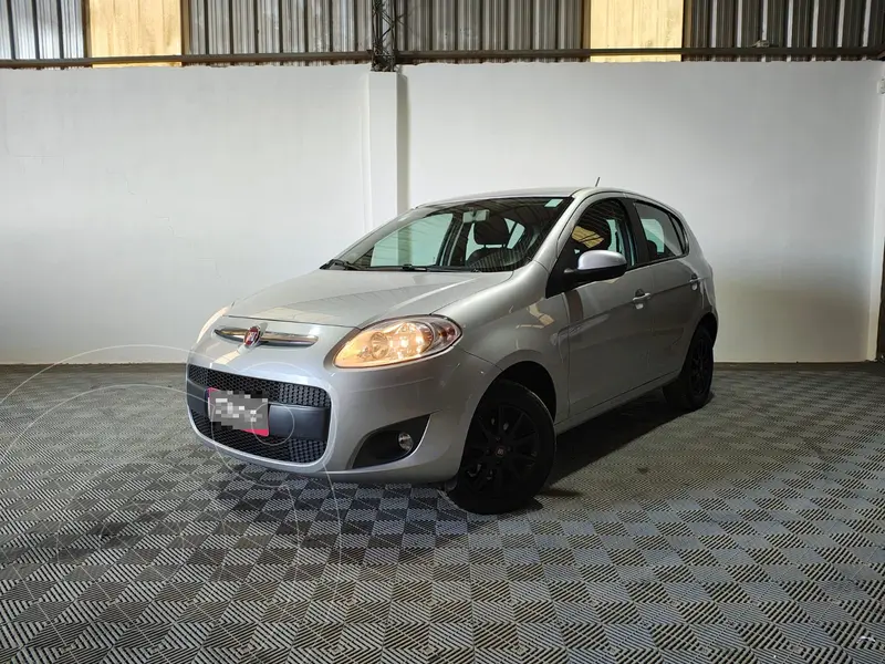Foto FIAT Palio 5P Attractive usado (2018) color Plata Bari precio $15.582.000