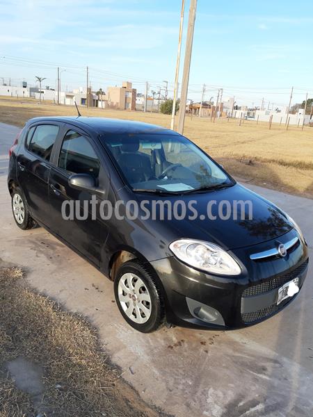 FIAT Palio 5P Attractive usado (2013) color Negro Vesubio precio $390.000