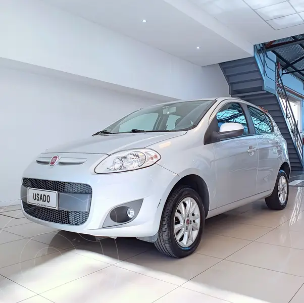 Foto FIAT Palio 5P Attractive usado (2018) color Plata Bari precio $14.600.000