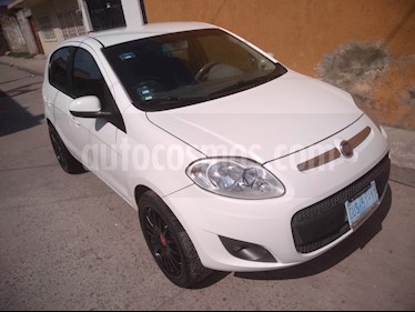 Fiat Palio Essence usado (2015) color Blanco precio $105,000