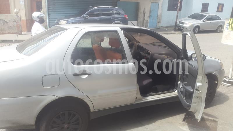 Fiat Siena EXL 1.4L usado (2011) color Gris Cromo precio u$s3.200