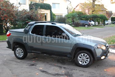 foto FIAT Strada Adventure 1.8 Cabina Extendida Locker Full usado (2017) color Gris Cromo precio $500.000