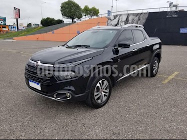 FIAT Toro Volcano 4x4 CD Aut usado (2018) color Negro precio $1.350.000