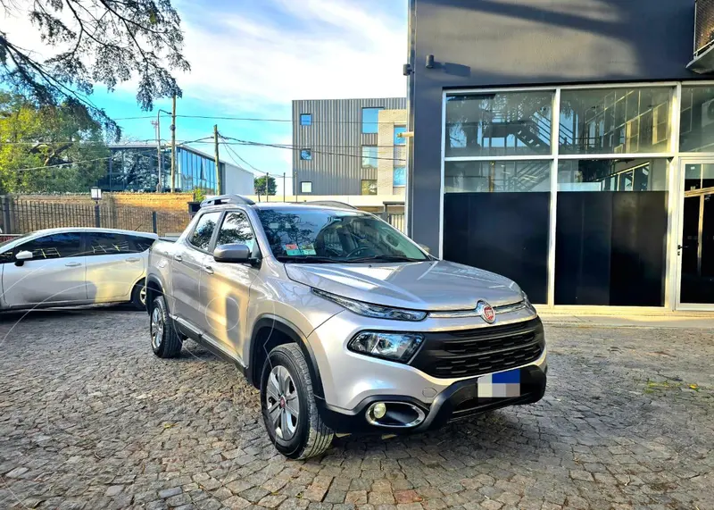 Foto FIAT Toro 1.8 Freedom 4x2 CD Aut usado (2021) color Gris financiado en cuotas(anticipo $165.000)
