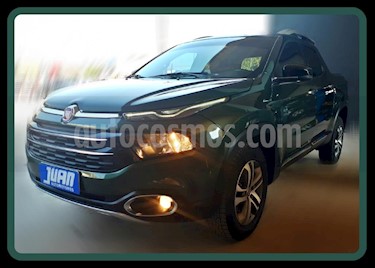 FIAT Toro Volcano 4x4 CD Aut usado (2017) color Verde Oscuro precio $1.250.000