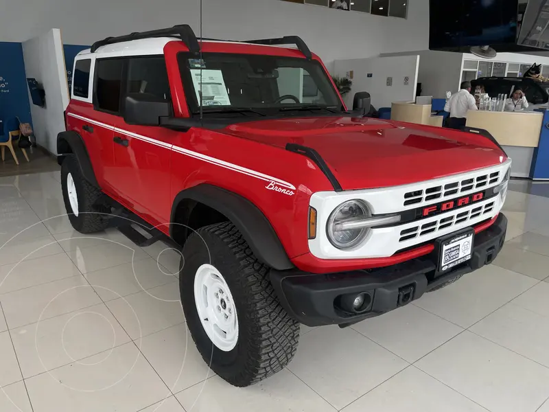 Foto Ford Bronco Heritage Limited 2.7L usado (2023) color Rojo financiado en mensualidades(enganche $336,035 mensualidades desde $19,205)